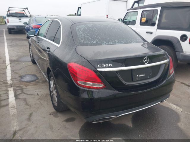 2015 MERCEDES-BENZ C 300 55SWF4JB0FU088394 Photo 2