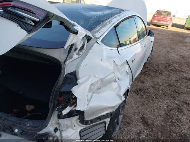 Продажа на аукционе авто 2020 Tesla Model 3, vin: 5YJ3E1EA8LF612488, номер лота: 43914879