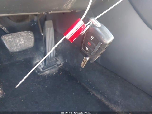 2021 TOYOTA RAV4 2T3K1RFV9MC171426 Photo 10