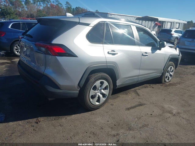 2021 TOYOTA RAV4 2T3K1RFV9MC171426 Photo 3