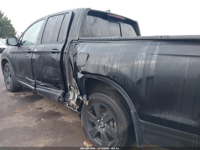 5FPYK3F85JB000971 Honda Ridgeline Black Edition