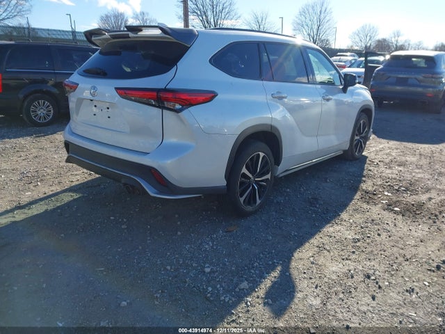 5TDJZRBH4NS198801 Toyota Highlander Xse