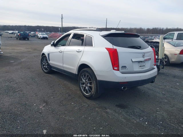 2016 CADILLAC SRX 3GYFNCE38GS510559 Photo 2