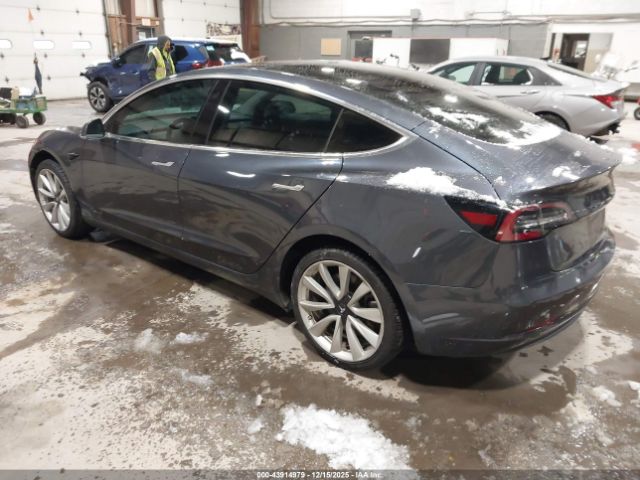 2018 TESLA MODEL 3 5YJ3E1EA2JF154816 Photo 2