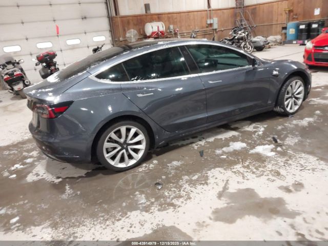 2018 TESLA MODEL 3 5YJ3E1EA2JF154816 Photo 3