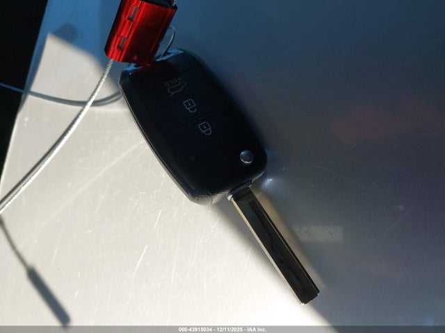 5XYPG4A37KG518758 KIA Sorento 2.4l Lx