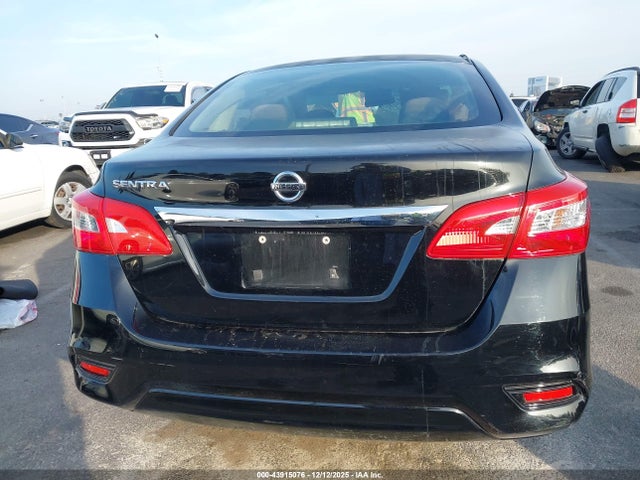Nissan SENTRA S 2018 3N1AB7AP4JY340832 Image 16