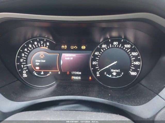 3LN6L2G95ER801589 Lincoln MKZ