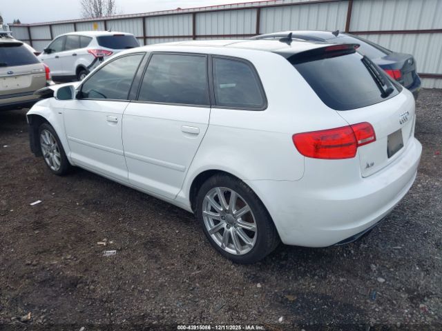 2012 AUDI A3 WAUKFAFM6CA006663 Photo 2