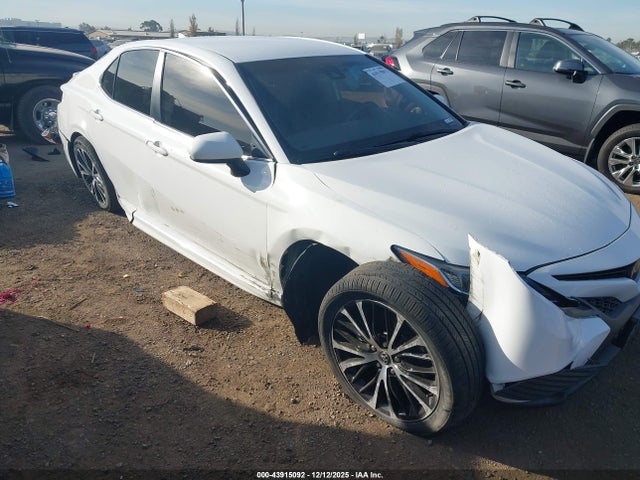 2020 Toyota Camry Se მანქანა იყიდება აუქციონზე, vin: 4T1G11AKXLU331839, აუქციონის ნომერი: 43915092