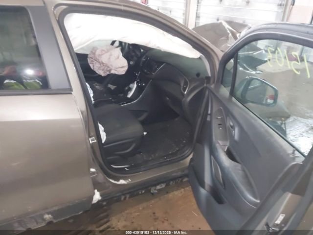 2021 CHEVROLET TRAX KL7CJNSB3MB345990 Photo 4