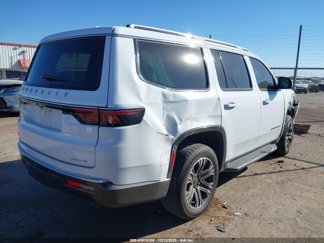 2022 JEEP WAGONEER 1C4SJVDT2NS144748 Photo 3