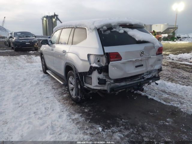 2018 VOLKSWAGEN ATLAS 1V2MR2CA4JC538402 Photo 2