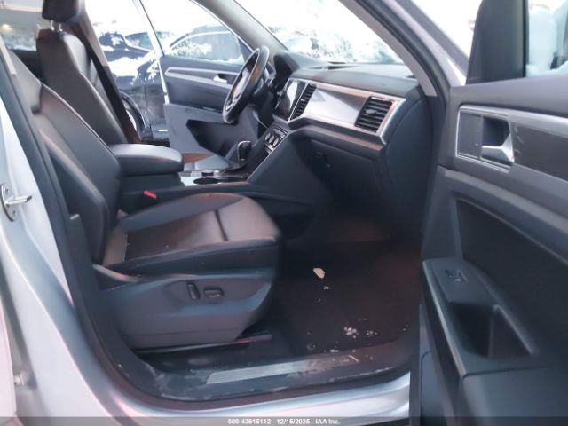 2018 VOLKSWAGEN ATLAS 1V2MR2CA4JC538402 Photo 4