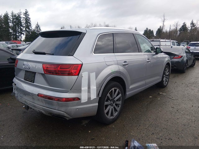 2019 AUDI Q7 WA1LAAF72KD008529 Photo 3