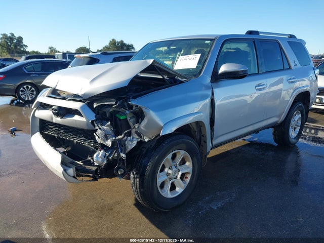 JTEBU5JR1K5681911 Toyota 4RUNNER SR5