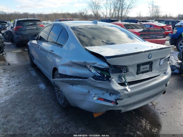 2017 BMW 540I WBAJE7C39HG888879 Photo 2