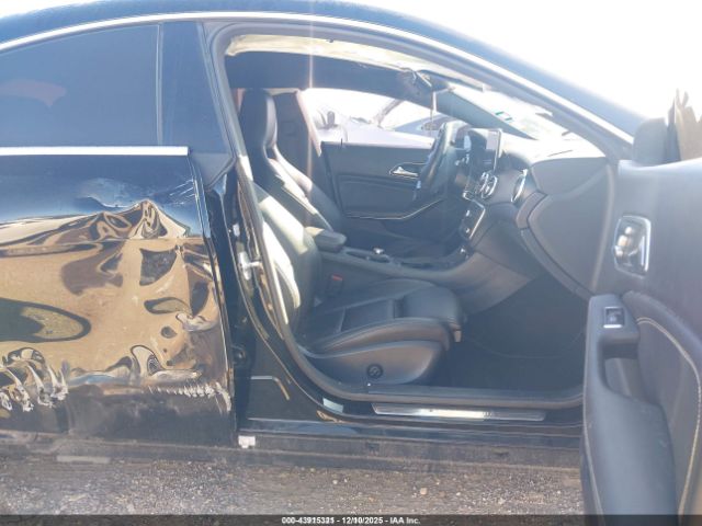 2018 MERCEDES-BENZ CLA 250 WDDSJ4EB3JN615739 Photo 4