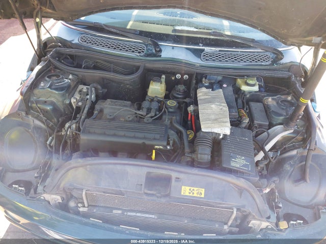 2002 MINI COOPER WMWRC33432TC36836 Photo 9