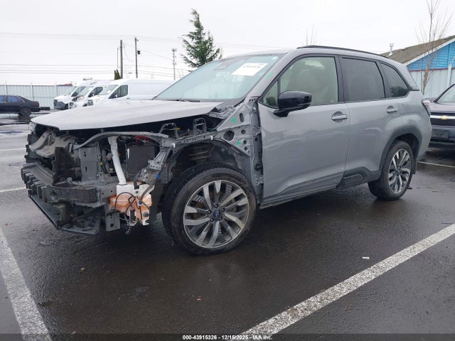 Subaru Forester Touring 2025 JF2SLDTC1SH454583 Image 2
