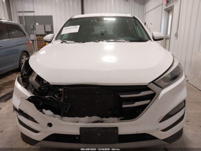 KM8J3CA26HU276969 Hyundai Tucson Sport