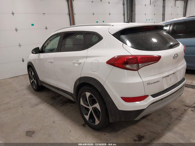 KM8J3CA26HU276969 Hyundai Tucson Sport
