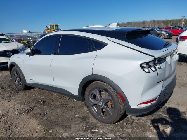 2022 FORD MUSTANG MACH-E 3FMTK1RM0NMA39352 Photo 2