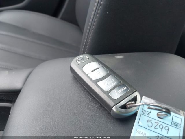 2019 MAZDA MAZDA6 JM1GL1TY1K1501179 Photo 10