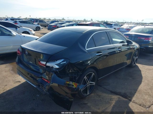 2019 MERCEDES-BENZ A 220 WDD3G4EB8KW018794 Photo 3