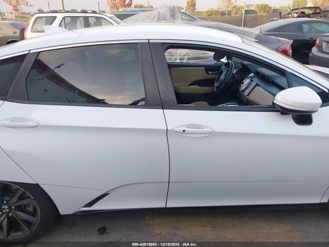 JHMZC5F34JC013510 Honda Clarity Plug-in Hybrid Touring