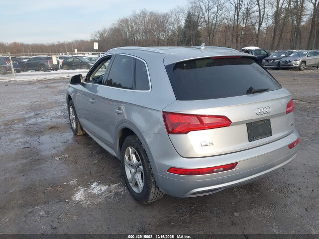 2018 AUDI Q5 WA1BNAFY2J2228885 Photo 2