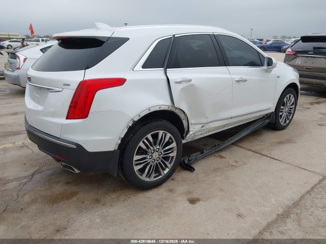 2017 CADILLAC XT5 1GYKNERS9HZ145325 Photo 3