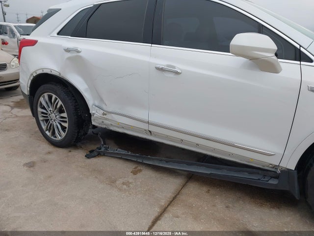 2017 CADILLAC XT5 1GYKNERS9HZ145325 Photo 5
