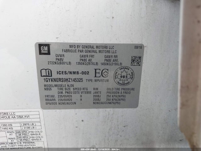 2017 CADILLAC XT5 1GYKNERS9HZ145325 Photo 8