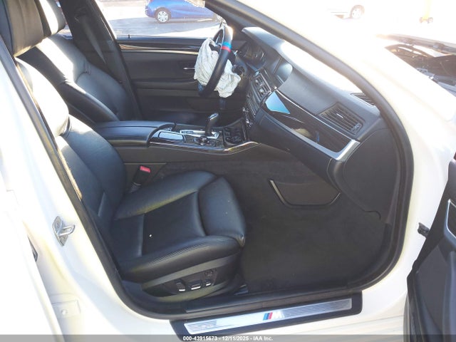 2013 BMW 550I WBAFR9C56DD227281 Photo 4