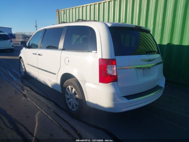 2015 CHRYSLER TOWN & COUNTRY 2C4RC1BGXFR505718 Photo 2