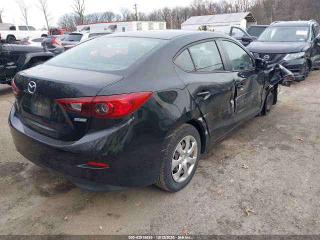2018 MAZDA MAZDA3 3MZBN1U74JM239926 Photo 3