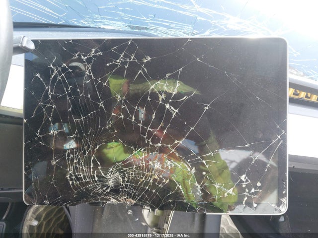 2023 TESLA MODEL 3 5YJ3E1EA2PF675303 Photo 6