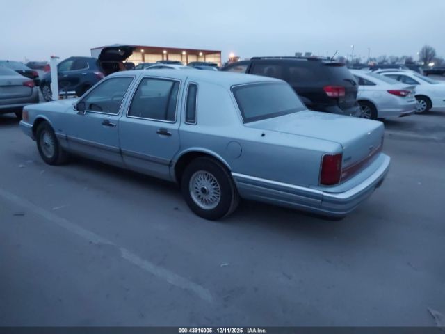 1990 LINCOLN TOWN CAR 1LNLM82F0LY692327 Photo 2