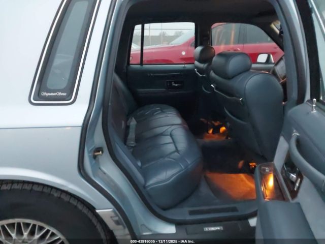1990 LINCOLN TOWN CAR 1LNLM82F0LY692327 Photo 7