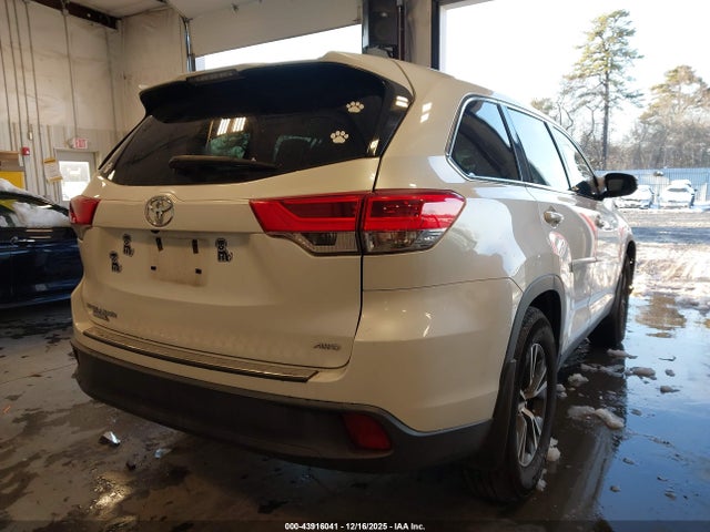 Продаж на аукціоні авто 2019 Toyota Highlander Le, vin: 5TDBZRFH0KS978126, номер лоту: 43916041