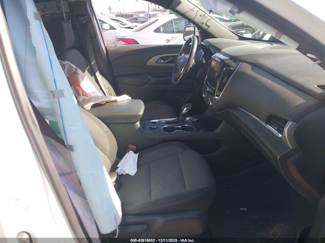 1GNERGKW5NJ163032 Chevrolet Traverse Fwd Lt Cloth