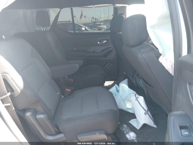 1GNERGKW5NJ163032 Chevrolet Traverse Fwd Lt Cloth