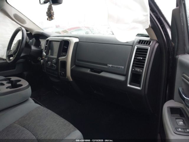 2019 RAM 1500 CLASSIC 1C6RR7TT3KS606273 Photo 4