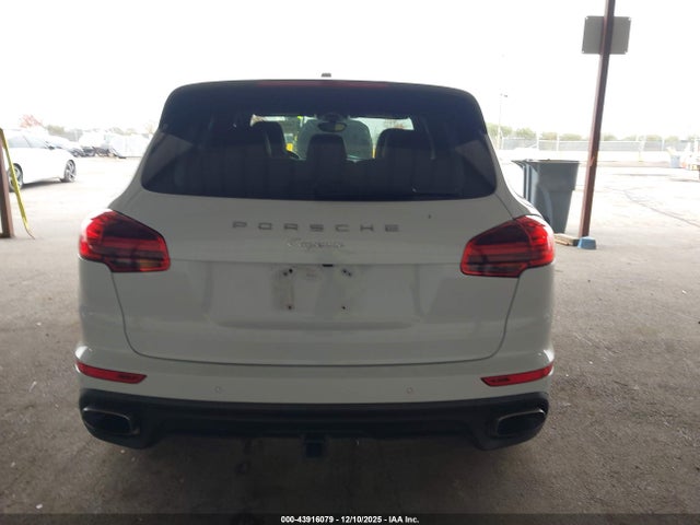 Porsche Cayenne Platinum Edition 2018 WP1AA2A24JKA05168 Image 16