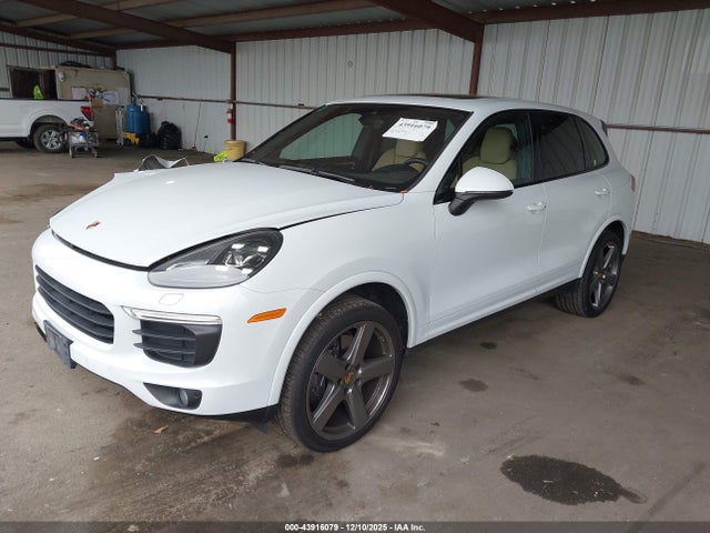 2018 PORSCHE CAYENNE WP1AA2A24JKA05168 Photo 1