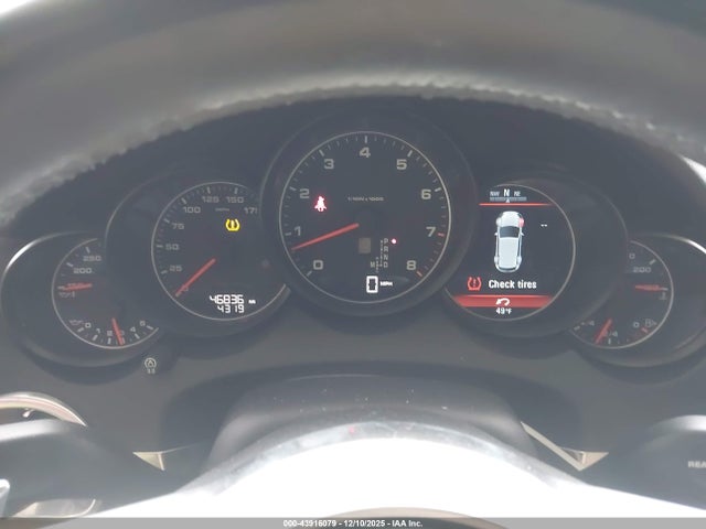 2018 PORSCHE CAYENNE WP1AA2A24JKA05168 Photo 6