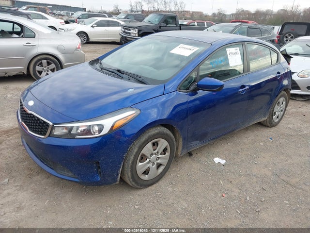 43916083 :رقم المزاد ، 3KPFL4A7XHE140743 vin ، 2017 Kia Forte Lx مزاد بيع