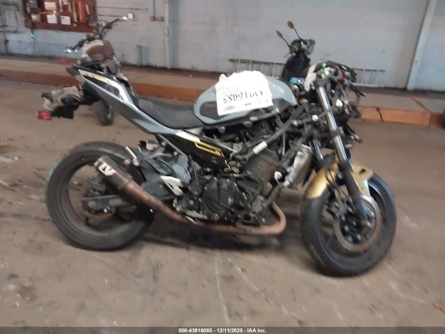 JKAEXKG13PDAK8645 Kawasaki EX400