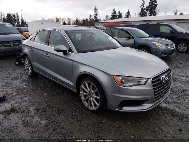 2015 AUDI A3 WAUEFGFF0F1131695 Photo 0